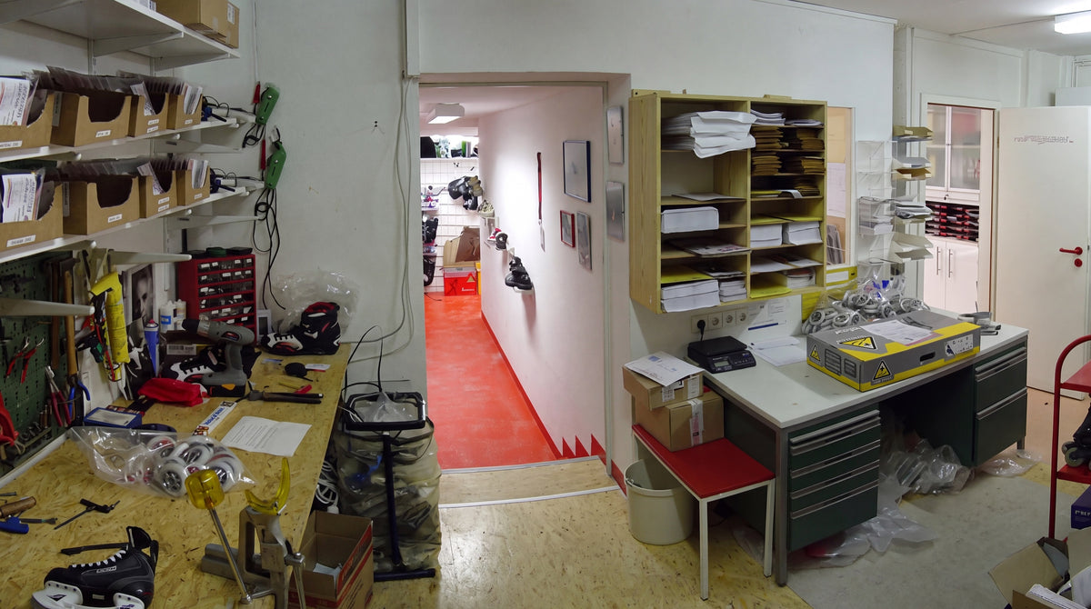 Inline workshop with shipping department